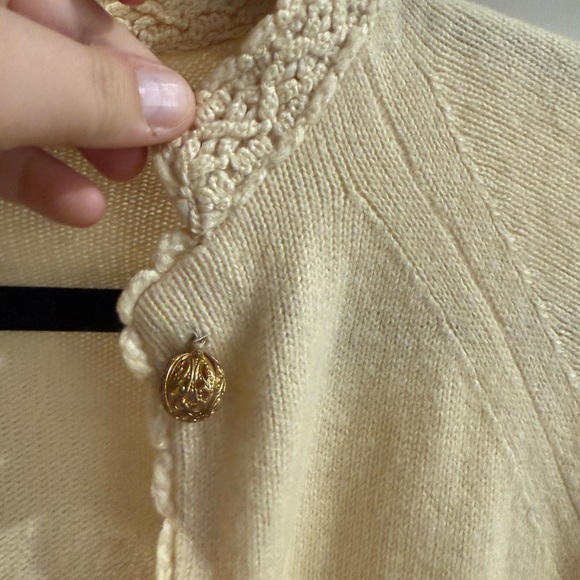 Cream Button-Front Cardigan - Picture 4 of 8